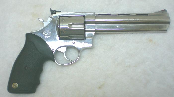 44 magnum revolver. Taurus 44 magnum revolver