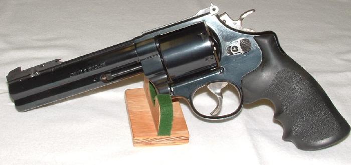 smith and wesson 44 magnum revolver. Smith amp; Wesson Smith amp; Wesson